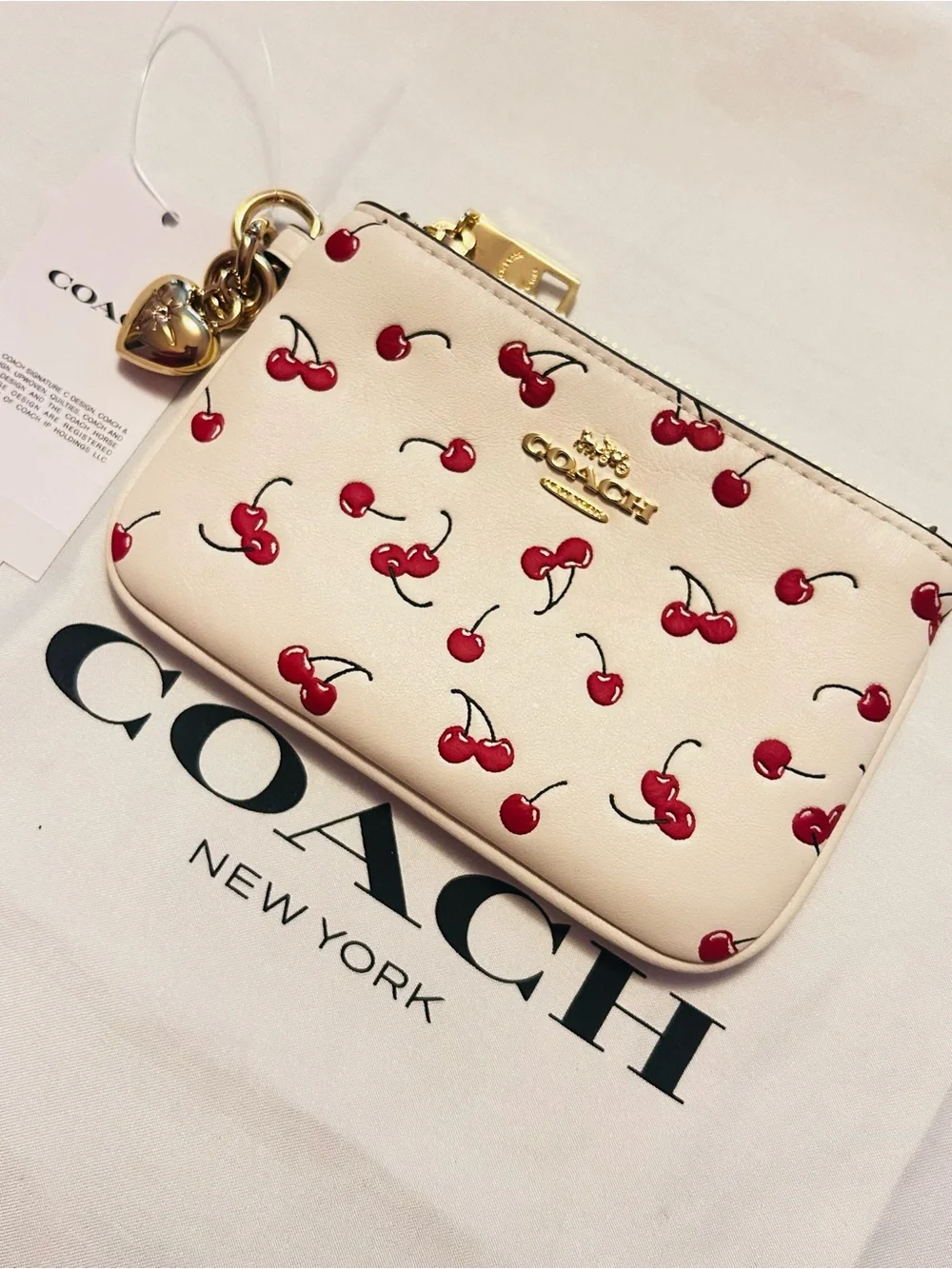 COACH Cherry Print/ W Heart Charm Wristlet Pouch